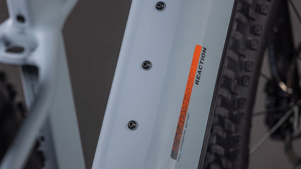 Reaction Hybrid Race 800