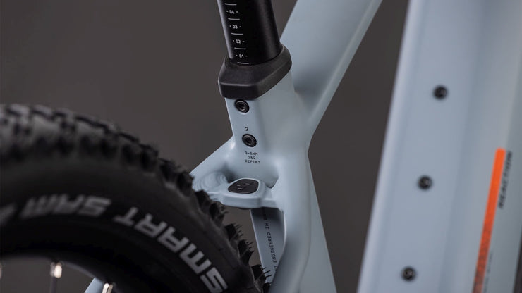 Reaction Hybrid Race 800