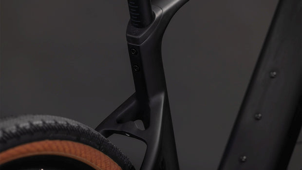 Nuroad Hybrid C:62 EXC 400X