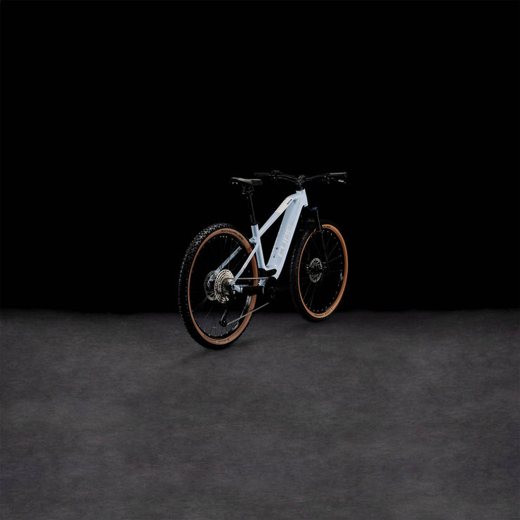 Reaction Hybrid Pro 750